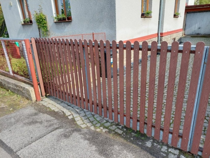 WPC plotové prkno 3D oboustranný dřevodekor - oak brown