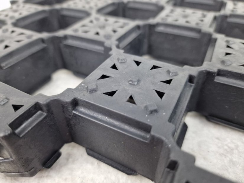 Zatravňovací tvárnice Terra-Grid E35 - černá